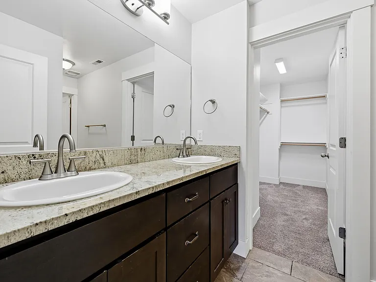 1068 SE Leonel Ln — Photo 19