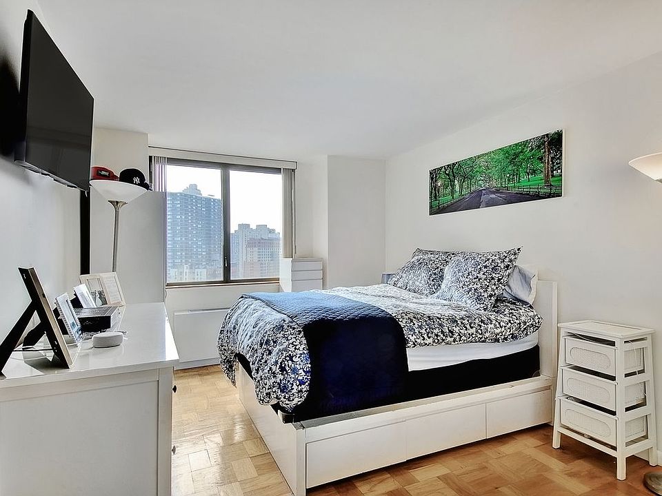 1st image of 630 1st Ave APT 23J