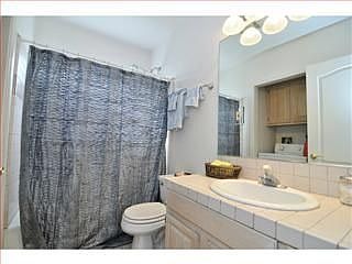 3rd image of 1011 Pershing Ave
