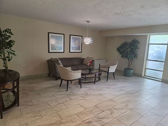 5th image of 7420 Lakeview Dr #W103