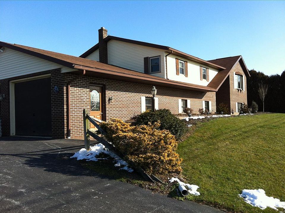 3913 Conrad Weiser Pkwy, Womelsdorf, PA 19567 Zillow