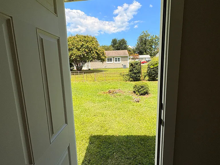 1821 Andrews Blvd — Photo 11