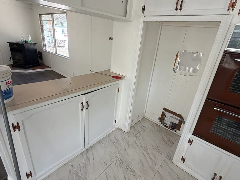 312 Columbus Ave — Photo 9