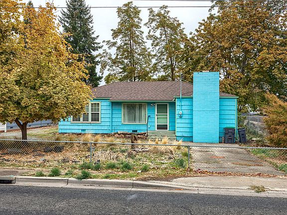 2nd image of 360 W Stewart Ave