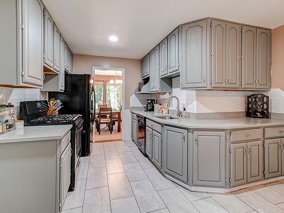 4th image of 12004 Park Shore Ct