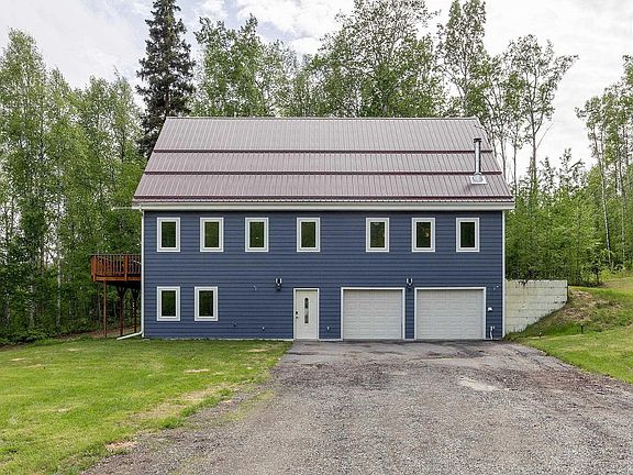 3rd image of 3350 Hillary Ave