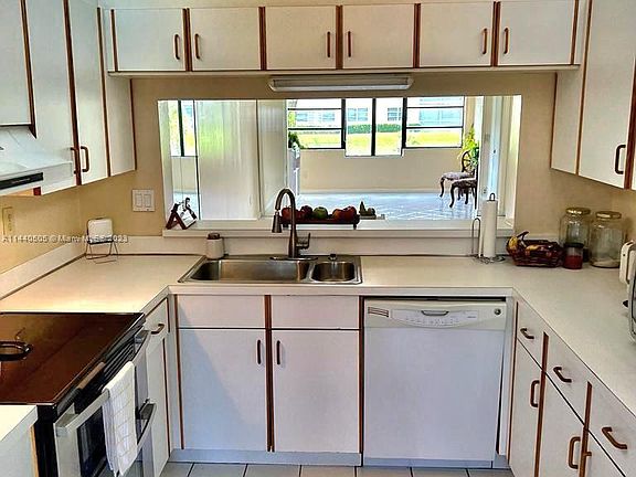 5th image of 10816 W Clairmont Cir #103