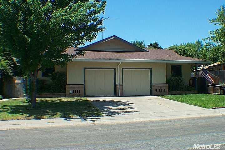 1st image of 5749 Woodleigh Dr