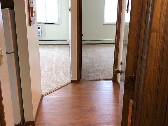3rd image of 225 N Adams St #C9f9a1d43