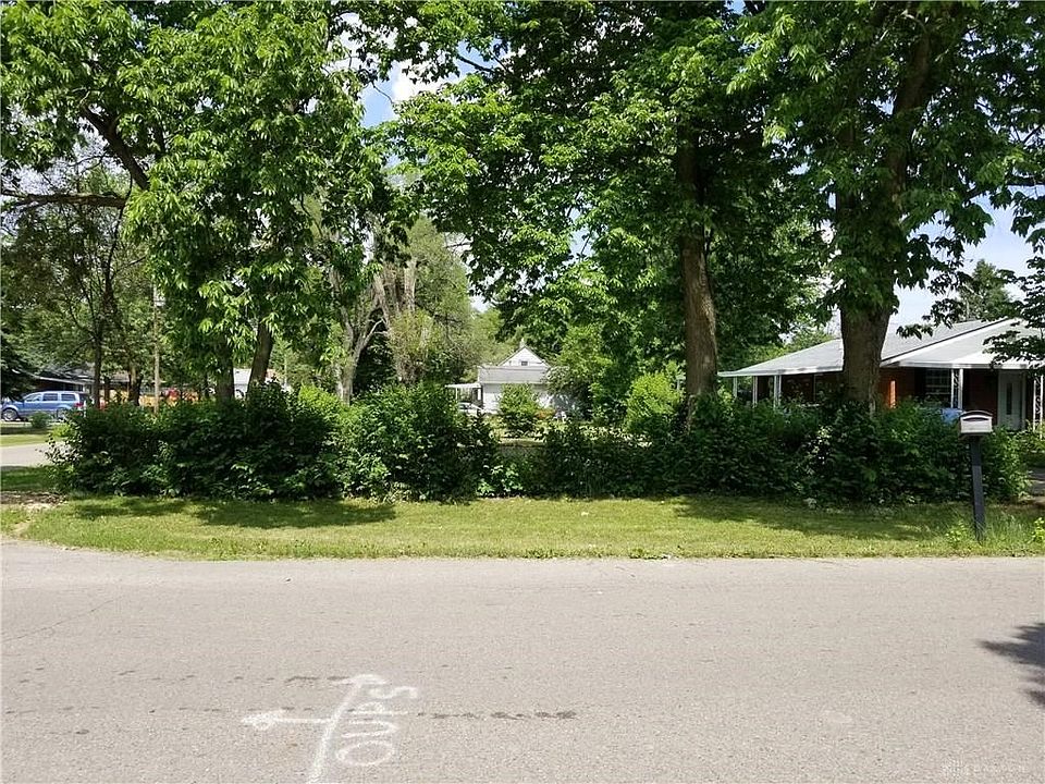1st image of 321 Prince Albert Blvd