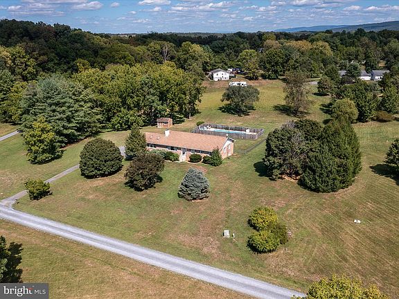 5th image of 118 Oakwood Dr