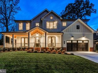 5820 Lenox Rd, Bethesda, MD 20817