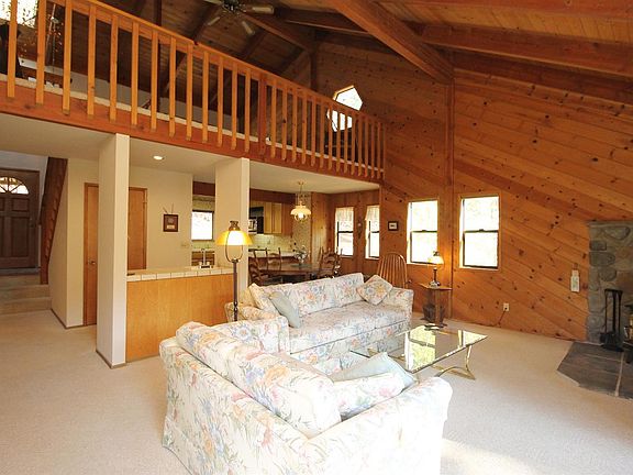 5th image of 1665 Patricia Ln