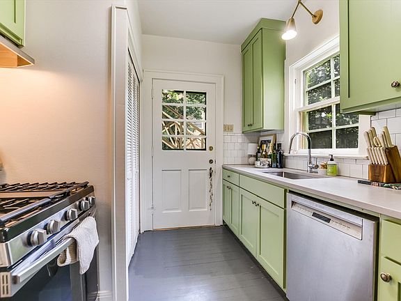 4th image of 501 Carolyn Ave