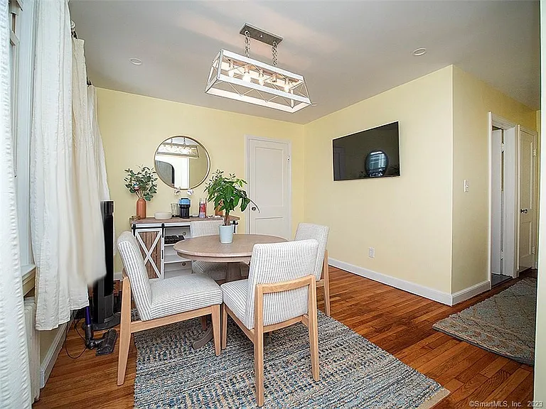 30 Seaview Ave — Photo 14