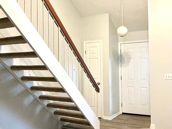 4th image of 241 Thalia Trace Dr