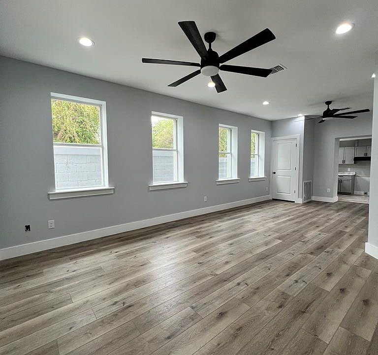 1st image of 640 Leona St