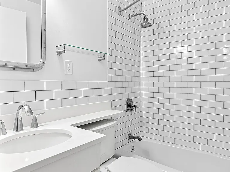 330 E 39th St #36K — Photo 7