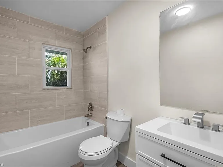 1284 Rainbow Ct — Photo 13