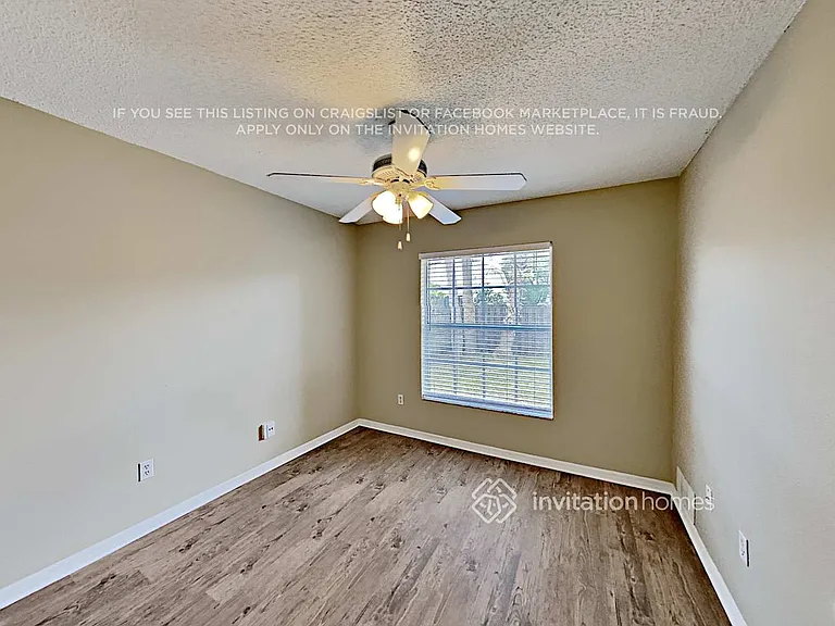 927 Silverton Loop — Photo 7