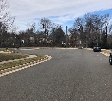 3rd image of 1002 Young Ave