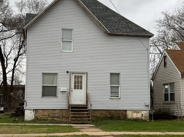 226 S Park Ave, South Beloit, IL 61080