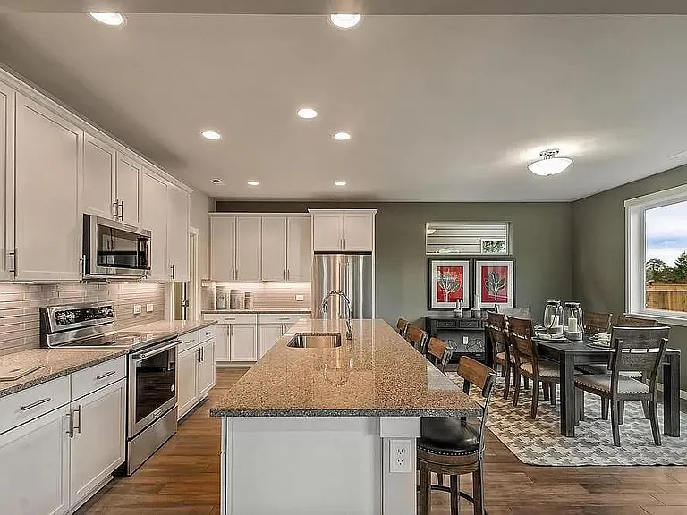 2112 Mayes Rd SE — Photo 5