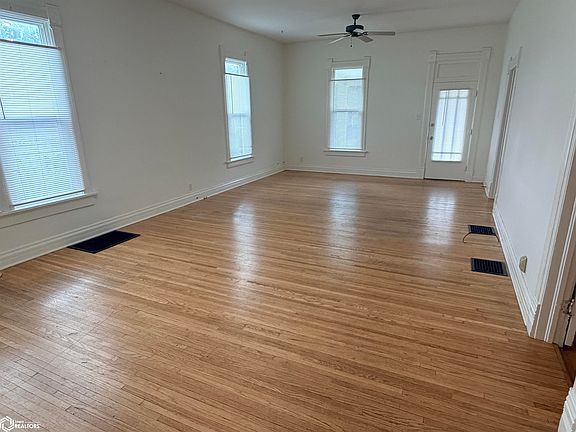 5th image of 503 W Madison Ave