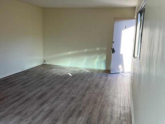 5th image of 3337 Herman Ave #0