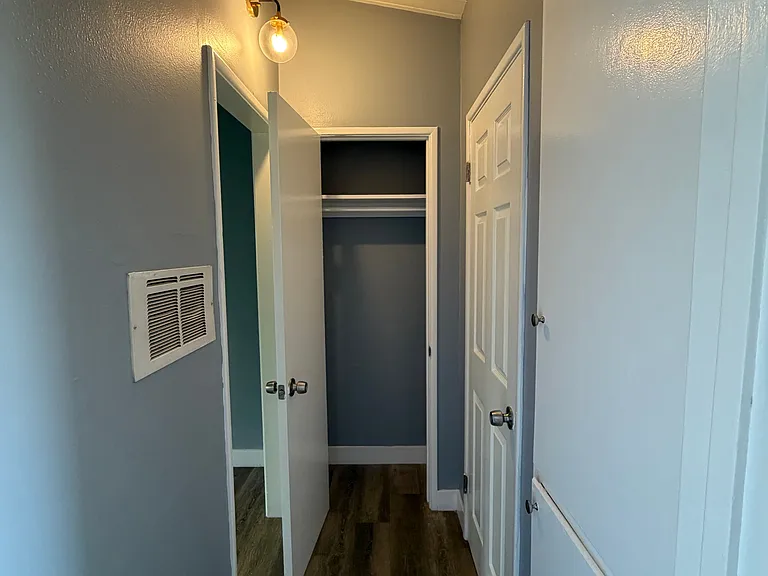 7050 6th Ave #6 — Photo 10