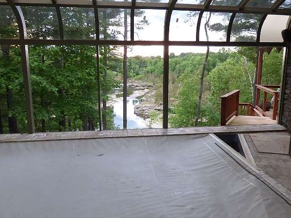 4th image of 101 Half Moon Dr