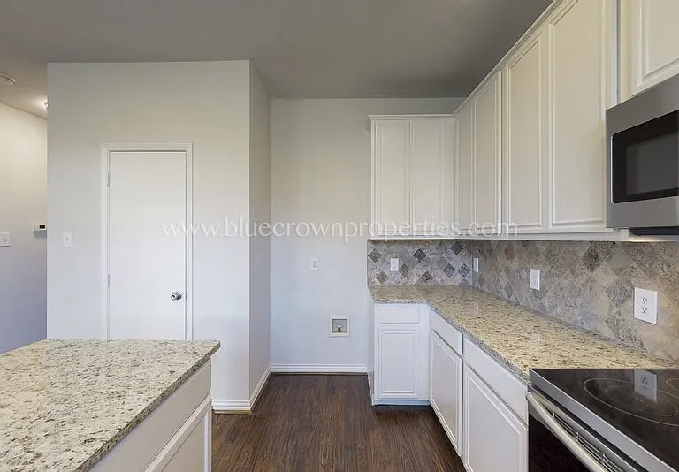 3208 Grant St — Photo 16