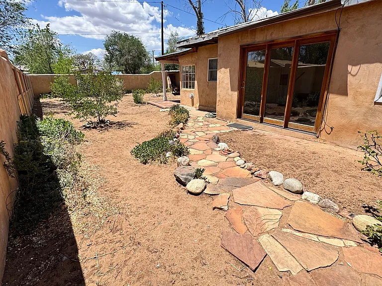4910C Nicholas Pl — Photo 3