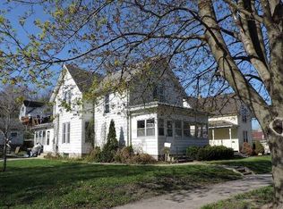 609 E Main St, Decorah, IA 52101