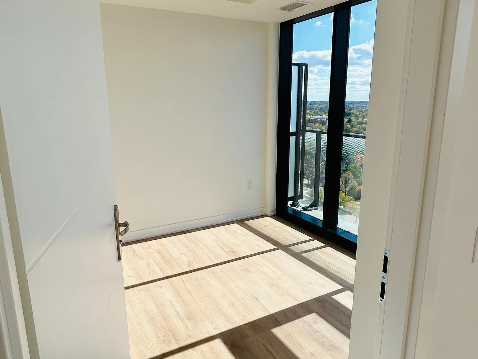 1 bed, $1,675 — Photo 4