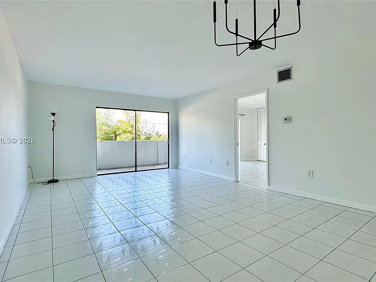 130 S Shore Dr #4B — Photo 6