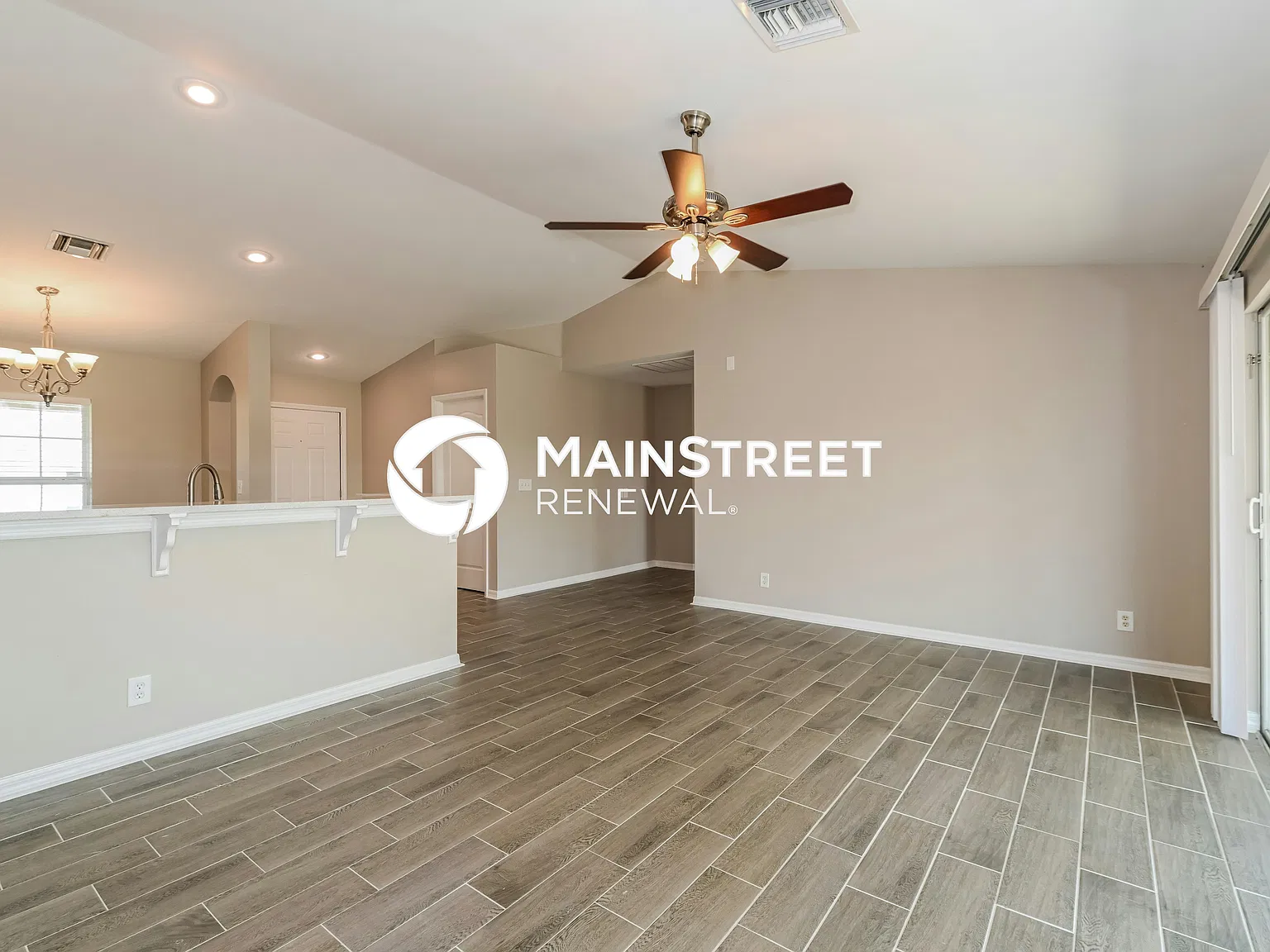 631 NE 1st Pl — Photo 4
