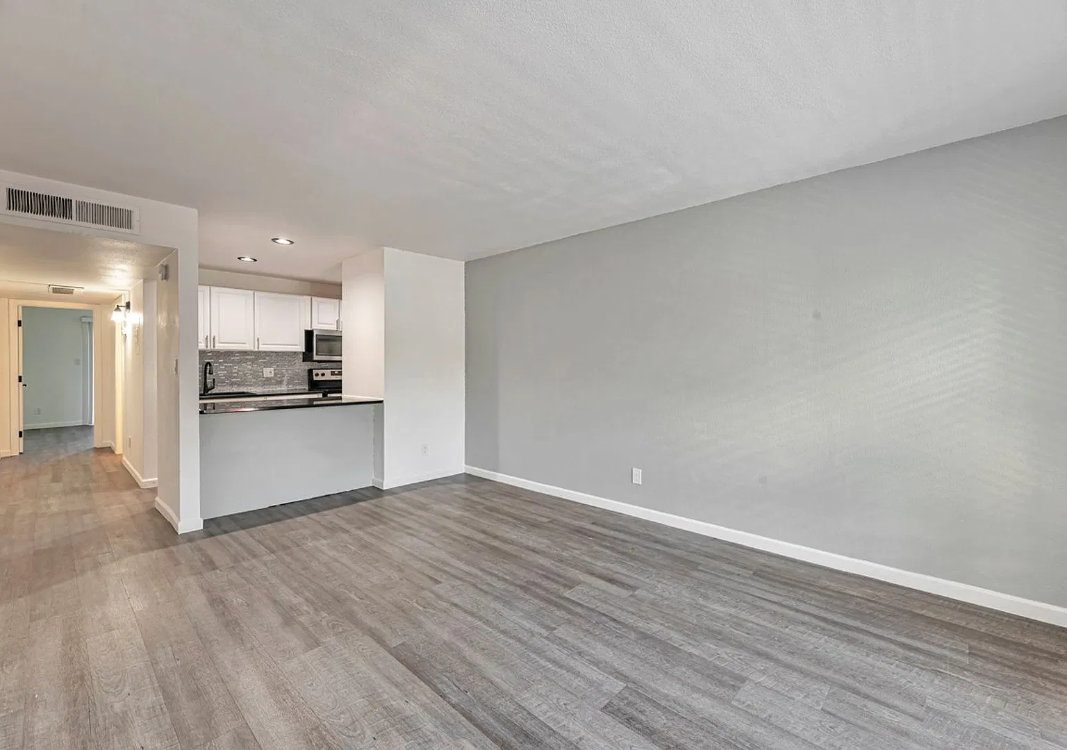 H2O Apartments — Photo 3