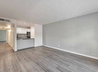first month's rent free 1 bed 1 bath renovated apartment homes, Phoenix, AZ 85014