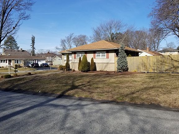 2nd image of 26 Fernbrook Dr #A-k