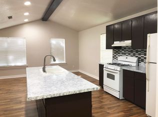 120 Shady Ln, Azle, TX 76020