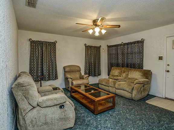 5th image of 3004 E 2nd St