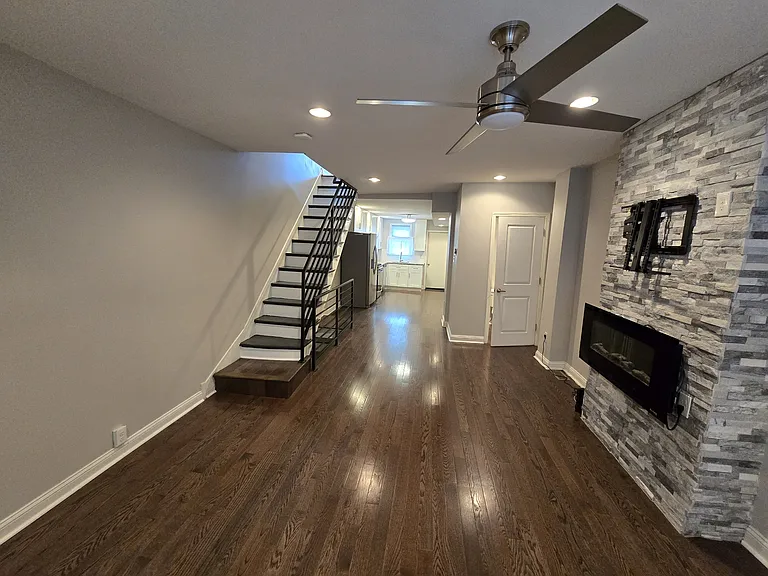 2432 S Hutchinson St — Photo 4