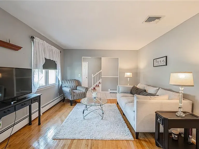129 Pine Tree Rd — Photo 6