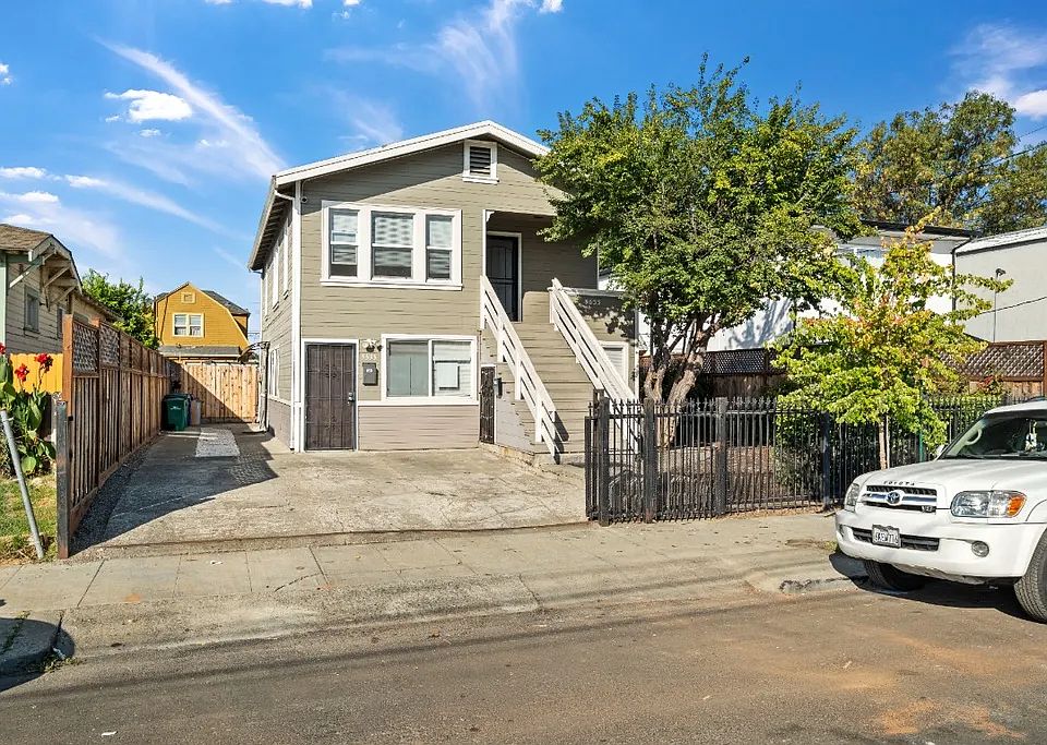 1st image of 2563 67th Ave