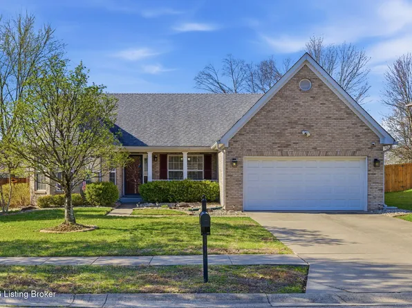 9022 Black Powder Ln, Louisville, KY 40228