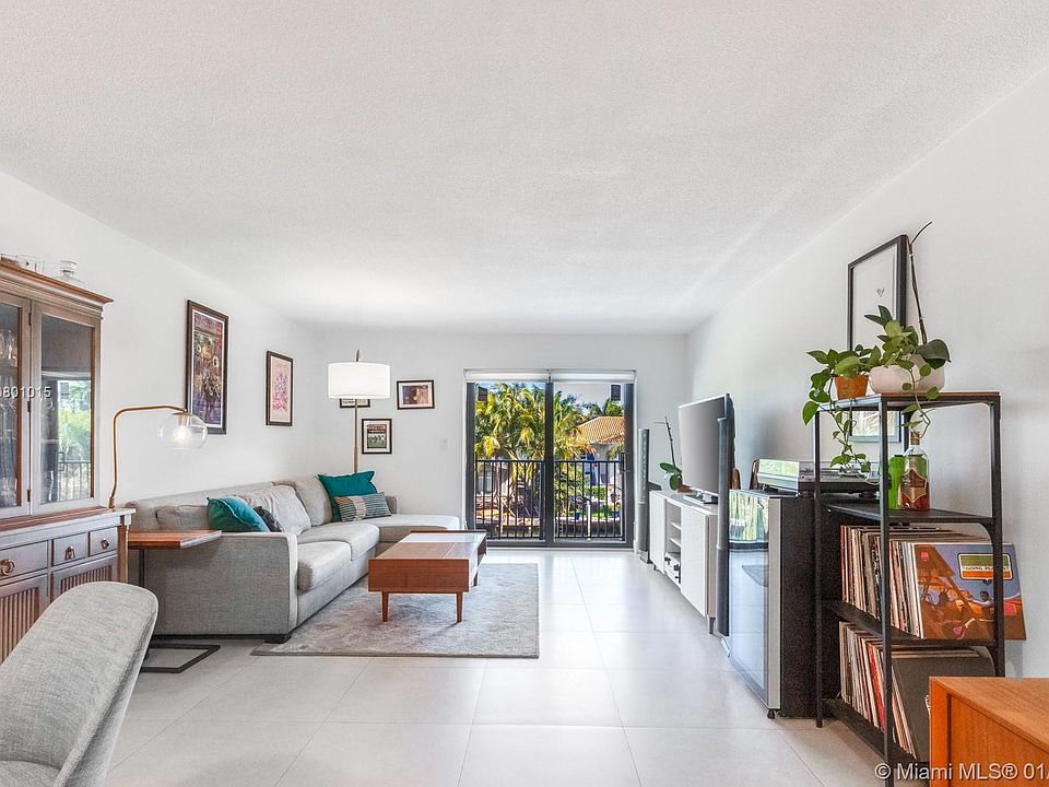 1st image of 6855 Edgewater Dr APT 2D