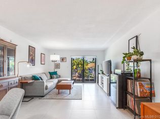 6855 Edgewater Dr APT 2D, Coral Gables, FL 33133