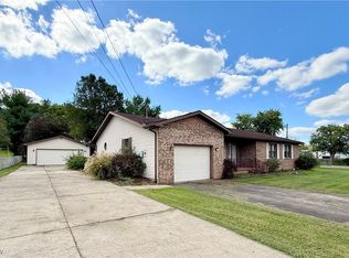 2102 11th Ave, Parkersburg, WV 26101