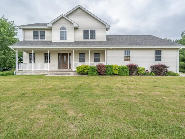 N1816 Spring Ct, Greenville, WI 54942